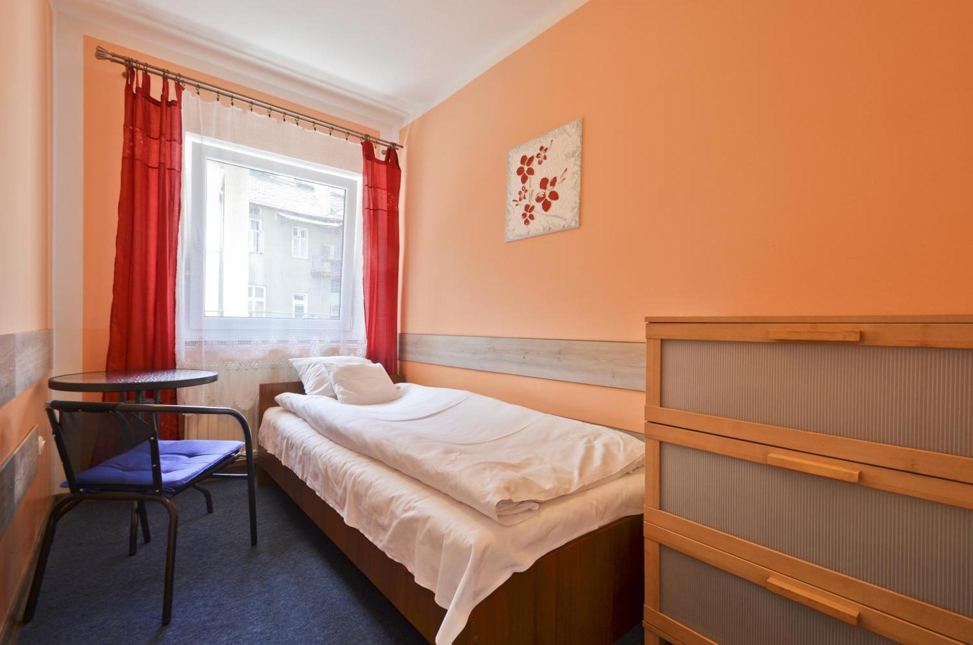 Red Carpet Hostel Cracovie Chambre photo
