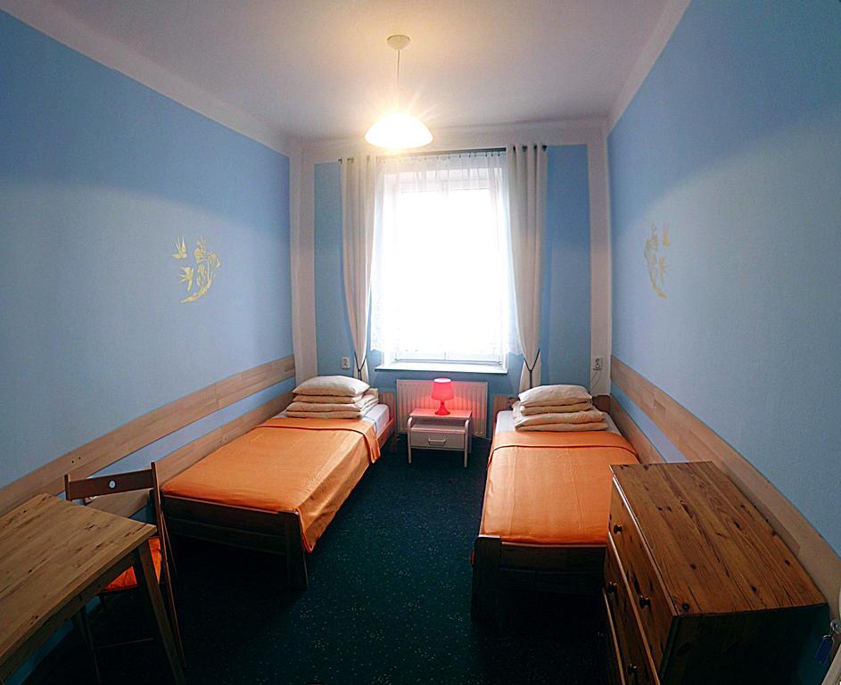 Red Carpet Hostel Cracovie Extérieur photo