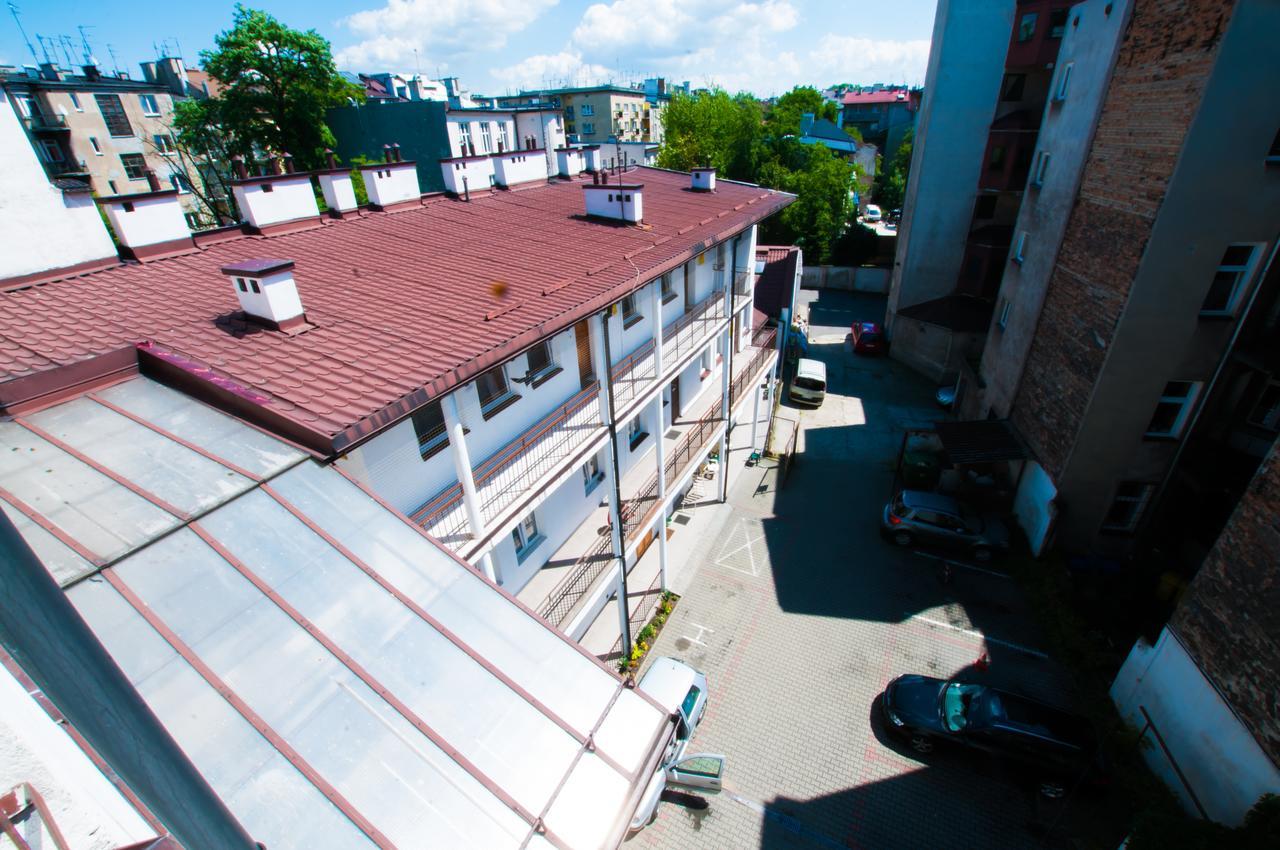 Red Carpet Hostel Cracovie Extérieur photo
