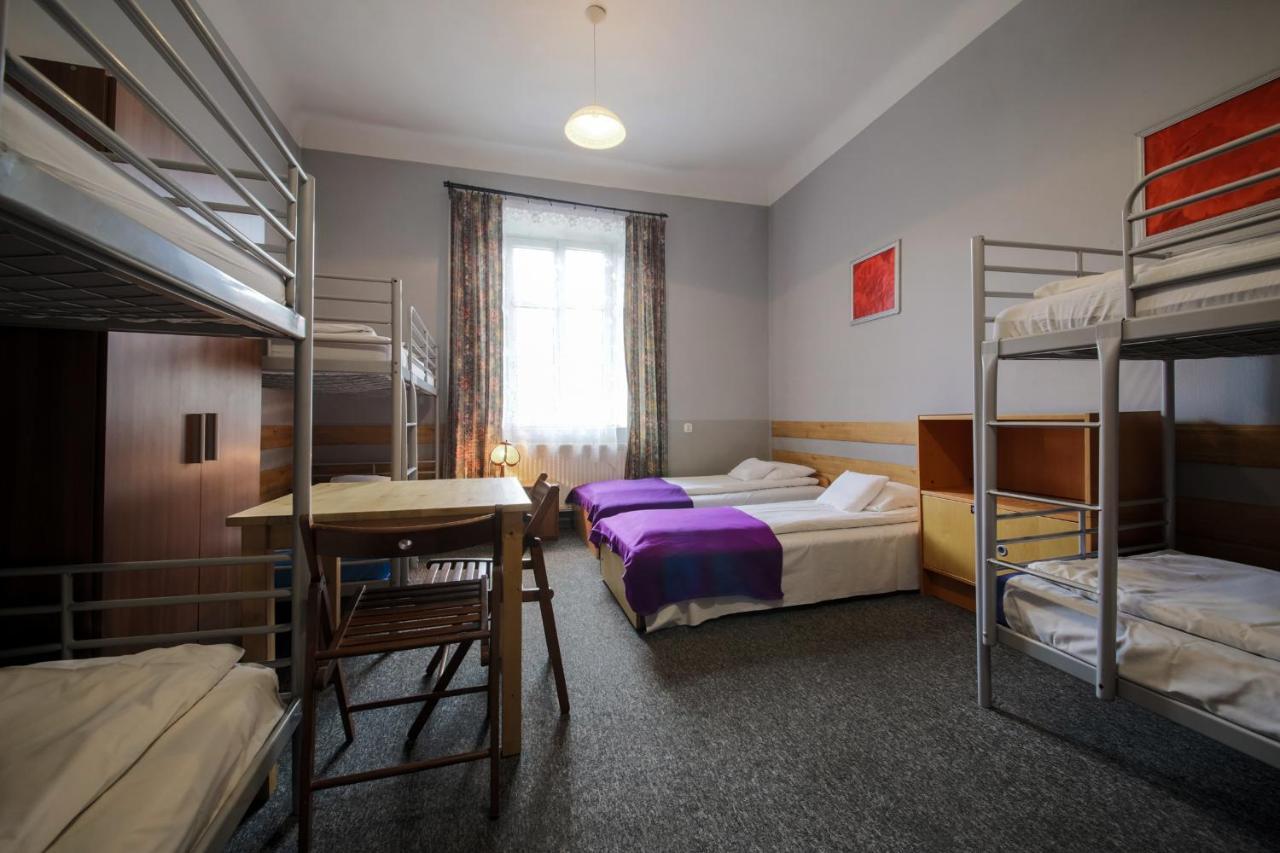 Red Carpet Hostel Cracovie Extérieur photo