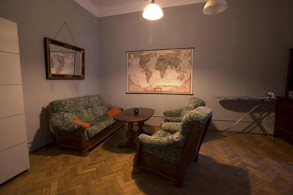Red Carpet Hostel Cracovie Extérieur photo